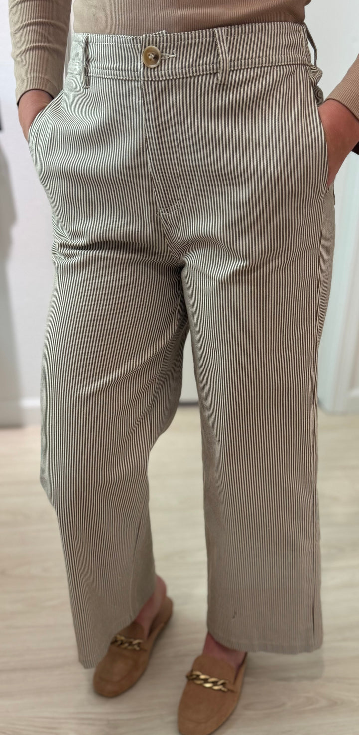 Striped Wide-leg Pants