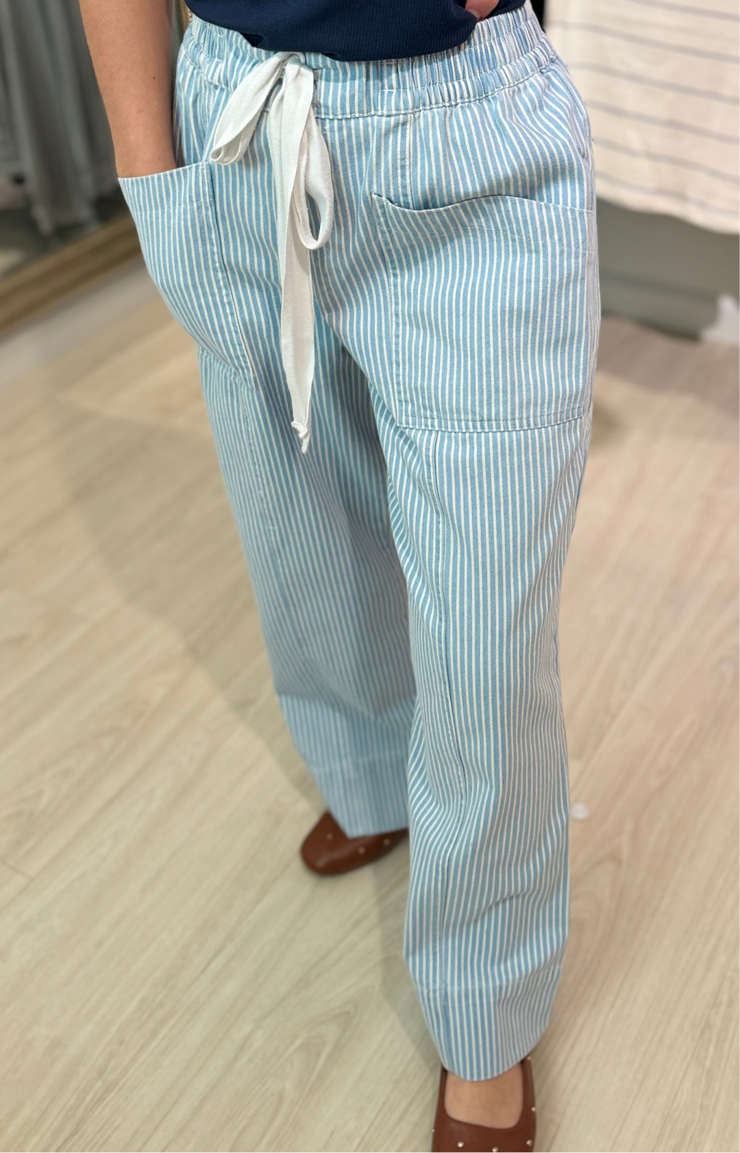 Striped Wide Leg Cropped Pants