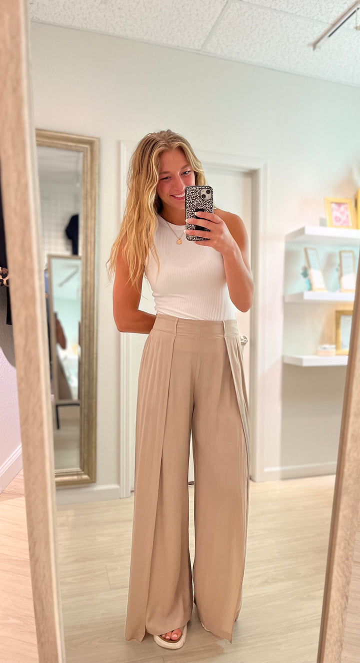 She's a 10 Pant