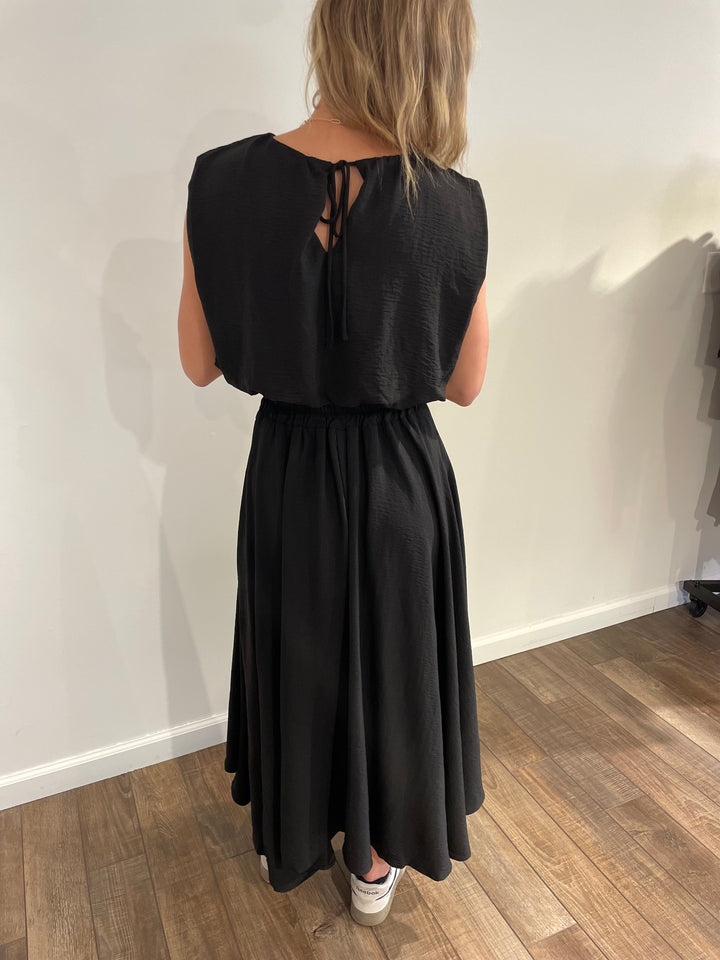 Catching all the Vibes 2 Piece Set