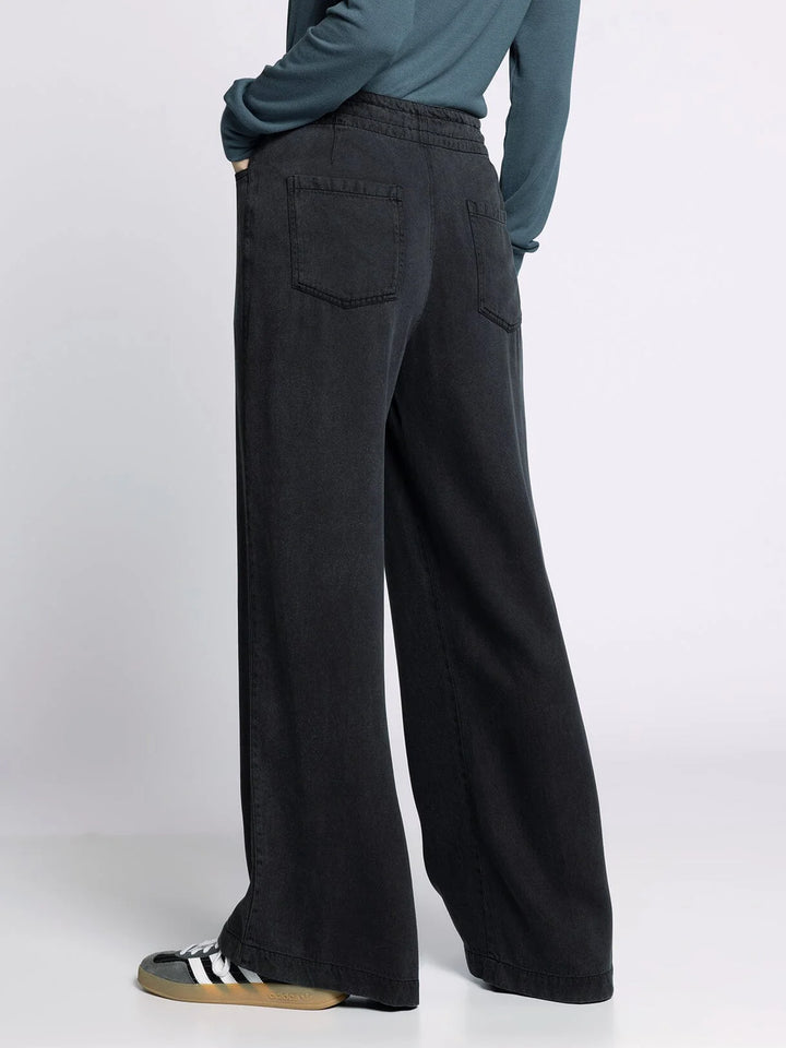 Austin Pants