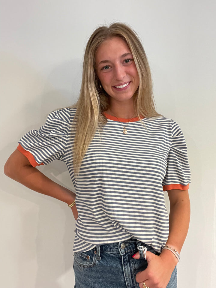 Essential Lines Top