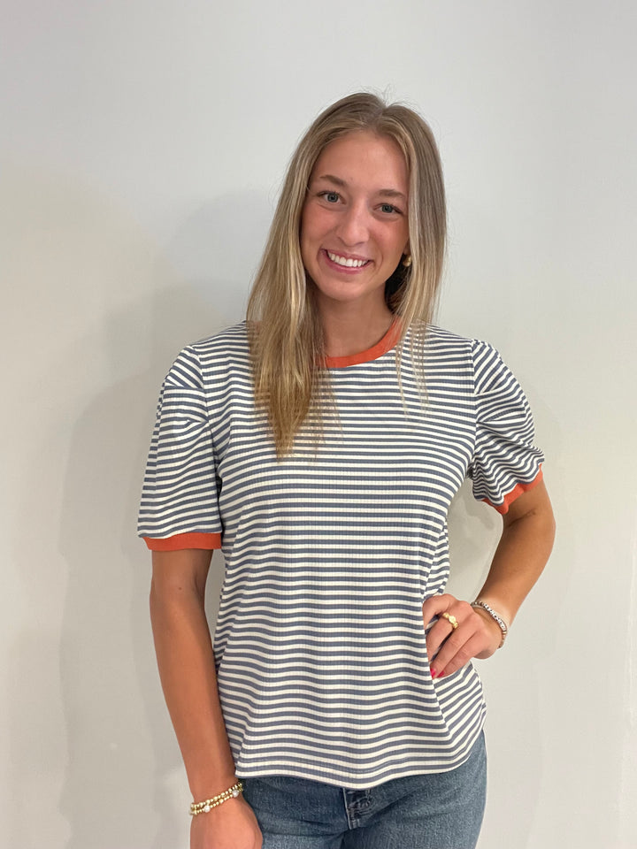 Essential Lines Top