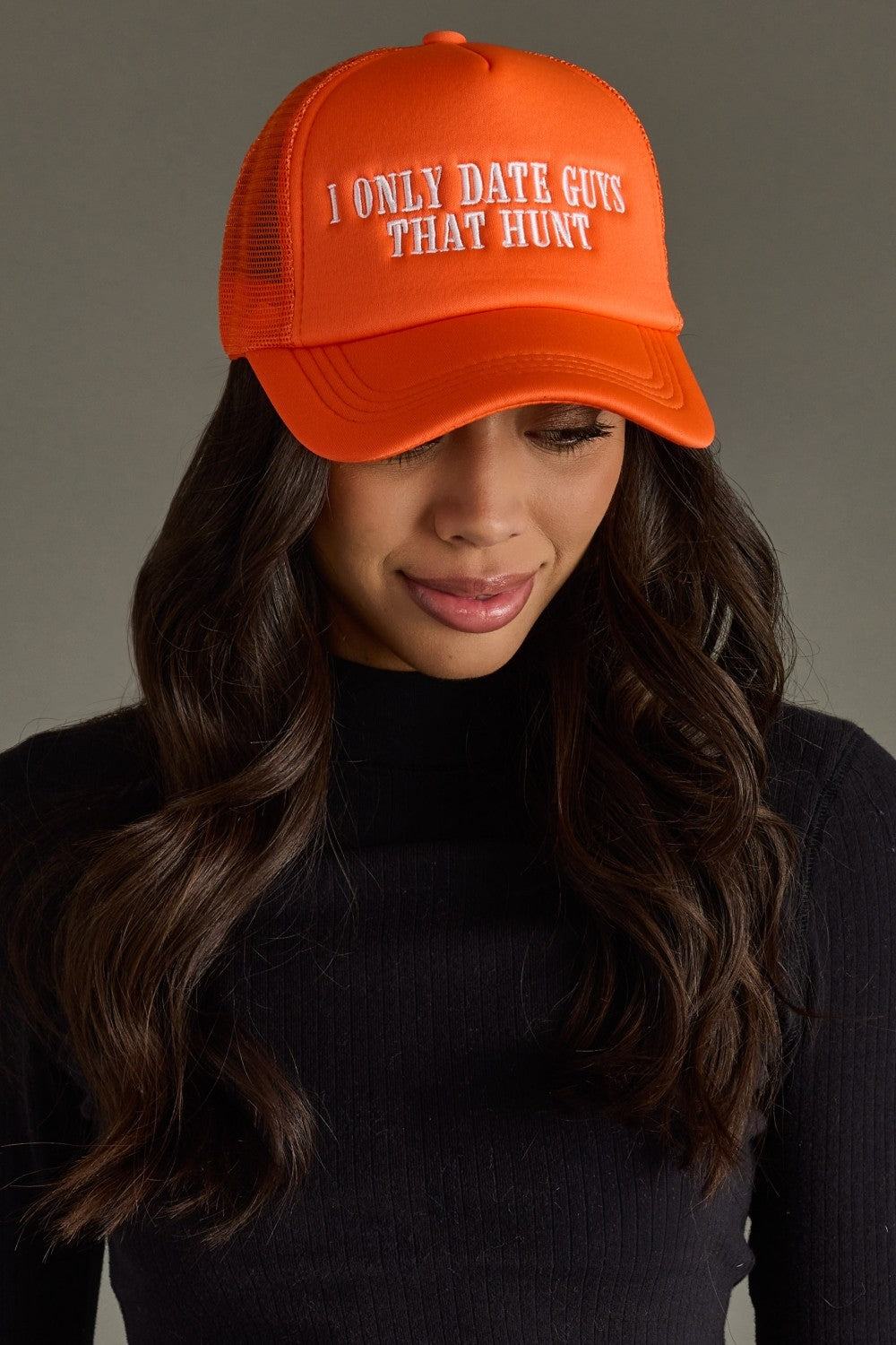 "I Only Date Guys That Hunt" Trucker Hat