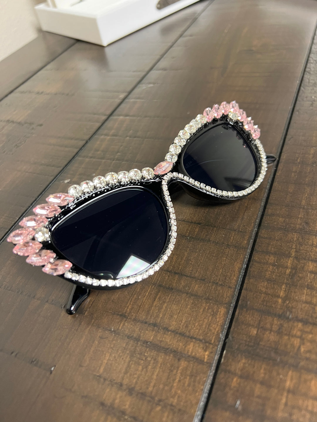 ✨✨ a little extra ✨✨ sunglasses